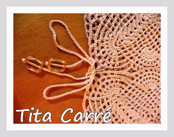 Bolero Bege em crochet com pedrarias