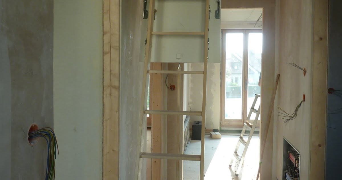 Hausbau mit Murr Holzhaus Neuburg: Dachbodentreppe, Decke beplanken