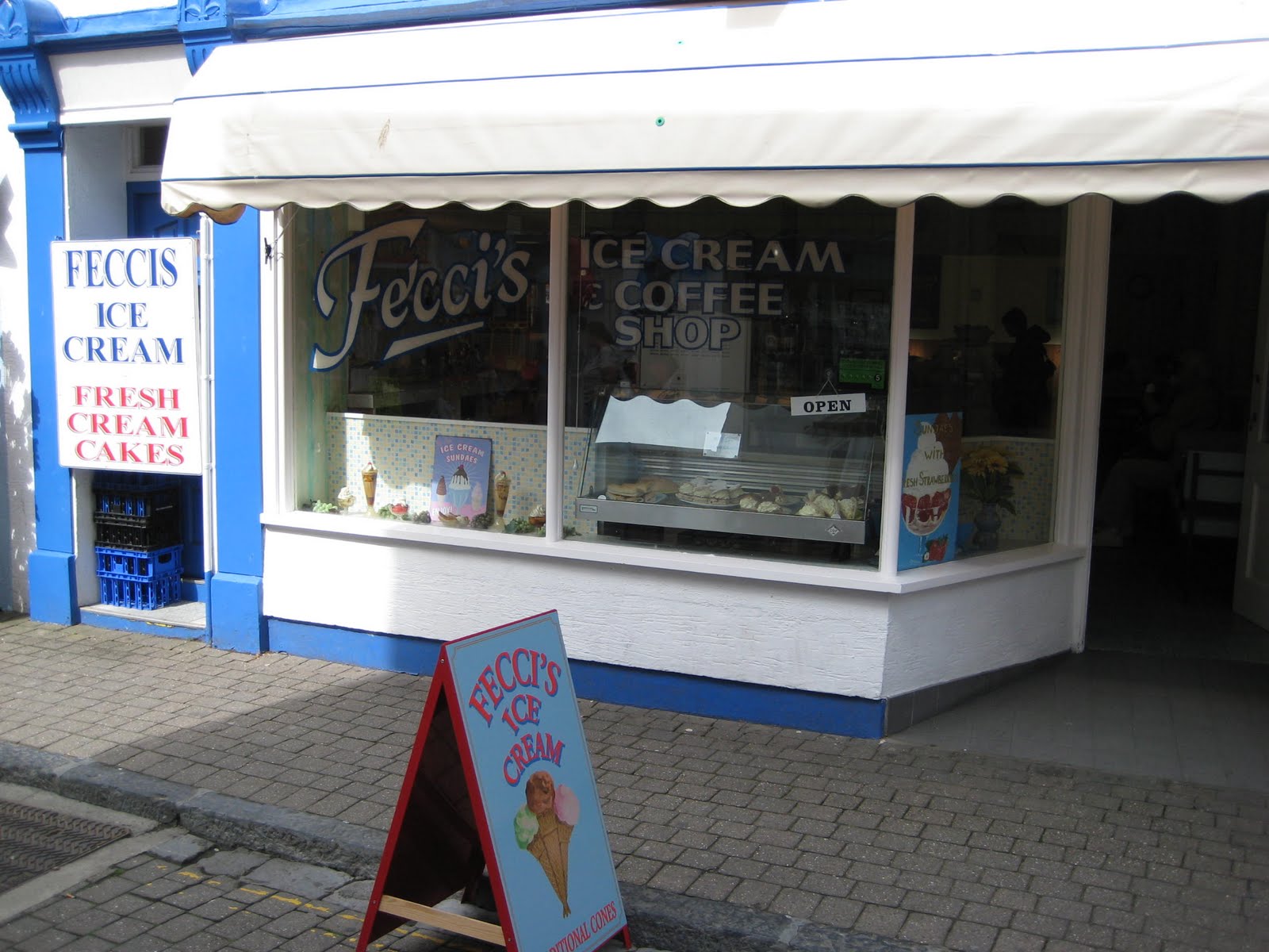 GourmetGorro D.Fecci and Sons Fish and Chips + Fecci's Ice Cream