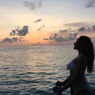 Bipasha Basu Hot bikini photos at maldives