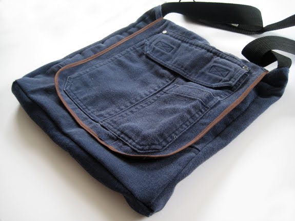 Como reciclar un pantalon de cargo Como reciclar un pantalon de cargo