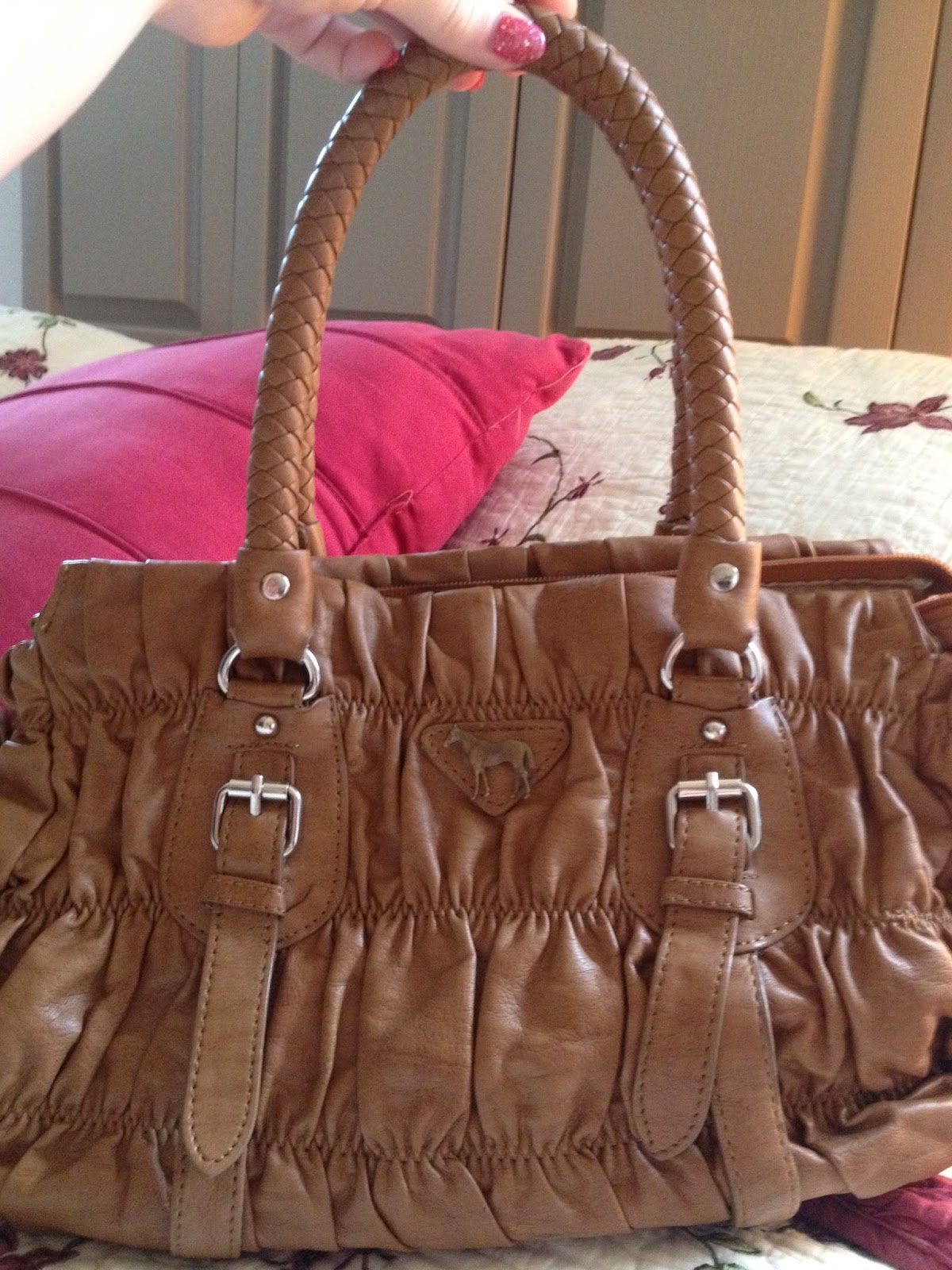 Ashley Gessler SHD {Sweaty Horse Designs} Personalize your knockoff bags