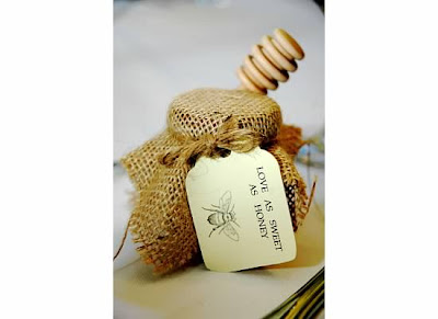 The Room Stylist: My Amazing Baby Shower - "Mommy to Bee" Theme