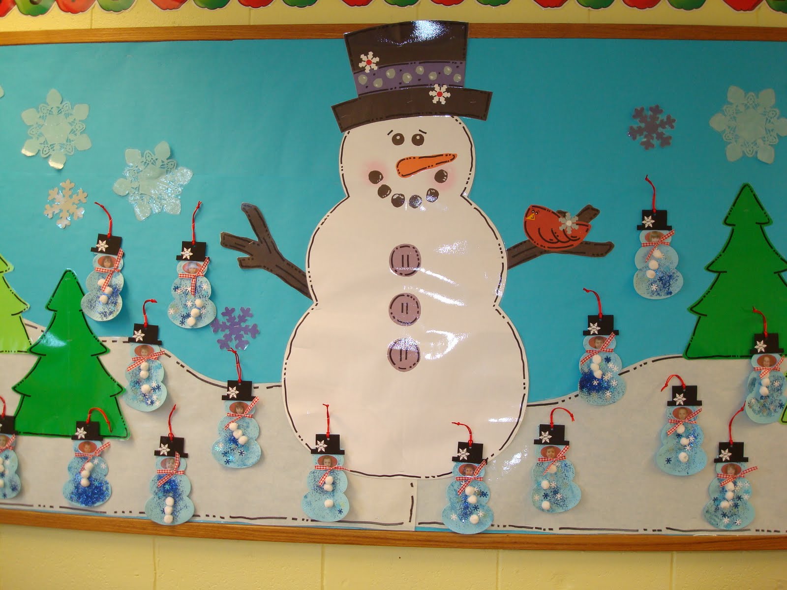 Trinity Preschool Mount Prospect: Snowman and Christmas bulletin board ...