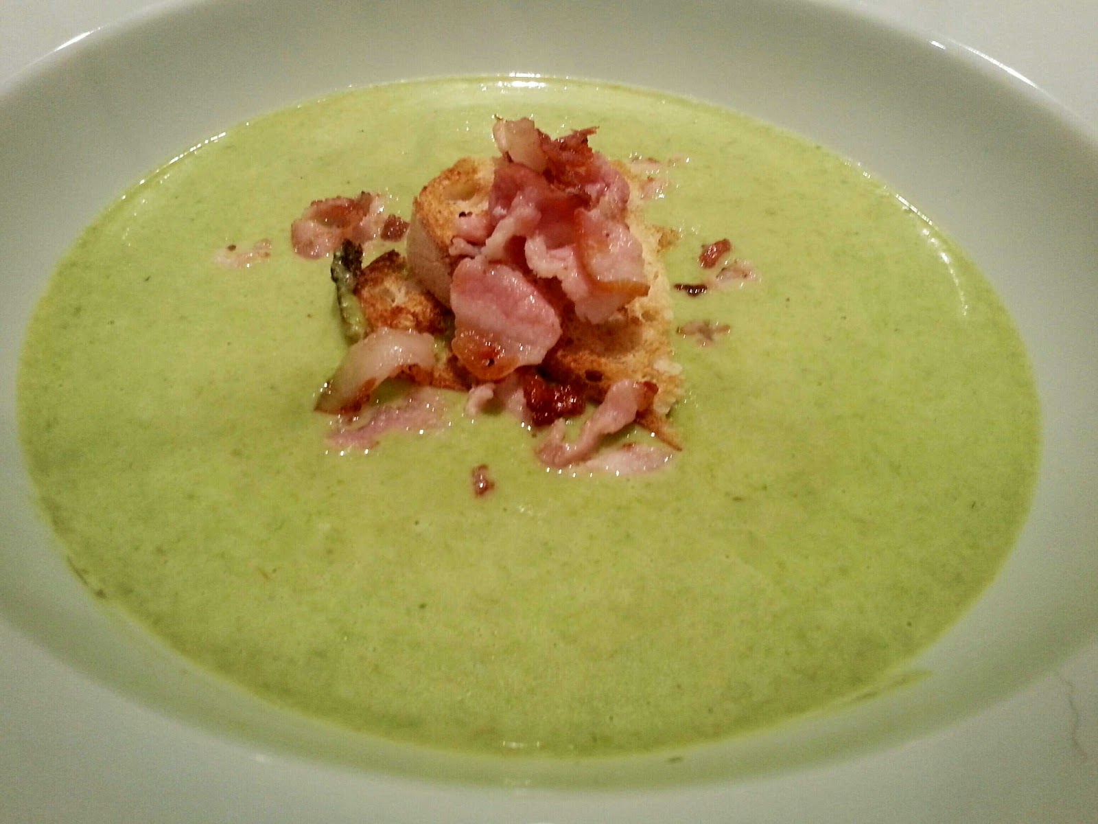 Jamies Recipe 35 Min Asparagus Soup w Bacon