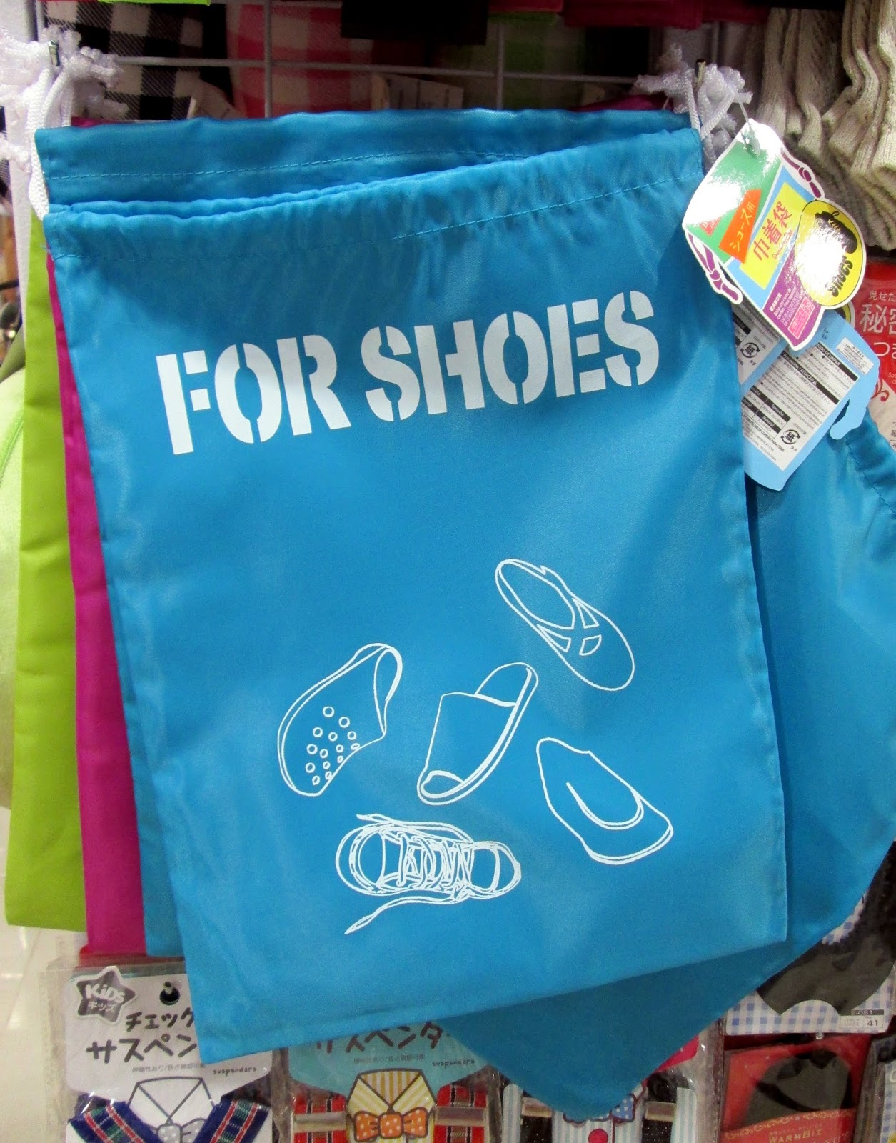 Lucky Citrine Daiso Opens at ShangriLa Mall