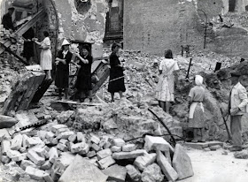 helpless german women mass gang raped 1945 berlin WW2