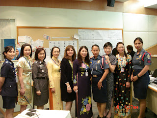 During graduation ceremonies, women were given the option to wear their police uniforms or native dress.