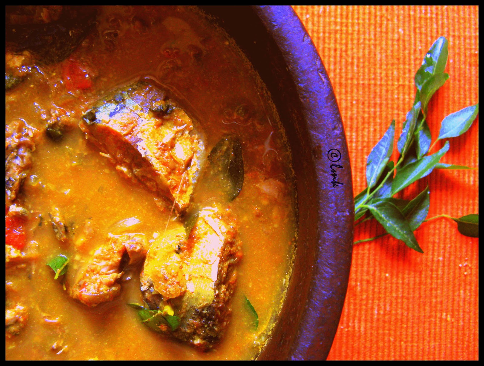My Kitchen Lab!!! Thenga Aracha Meen Curry Mackeral Fish in Coconut Gravy