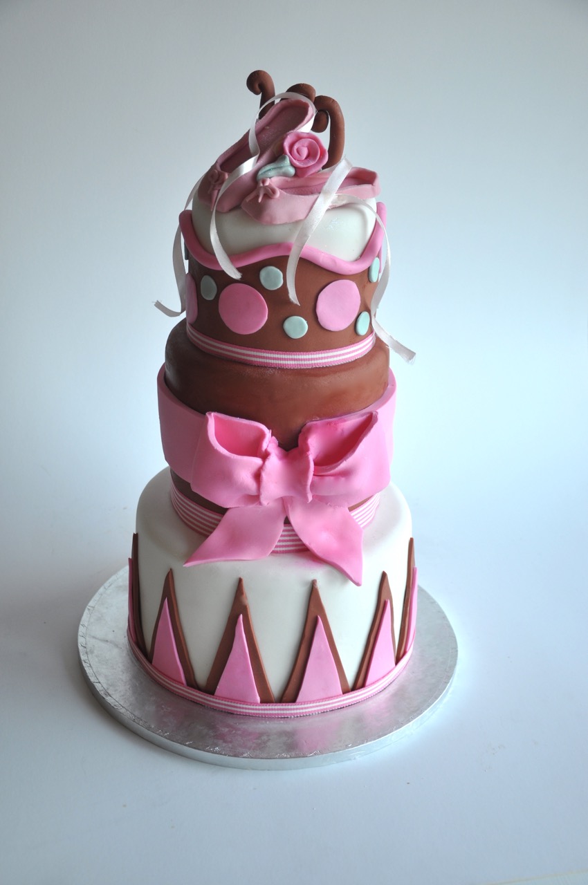 Rozanne's Cakes PInk and brown ballet shoe cake