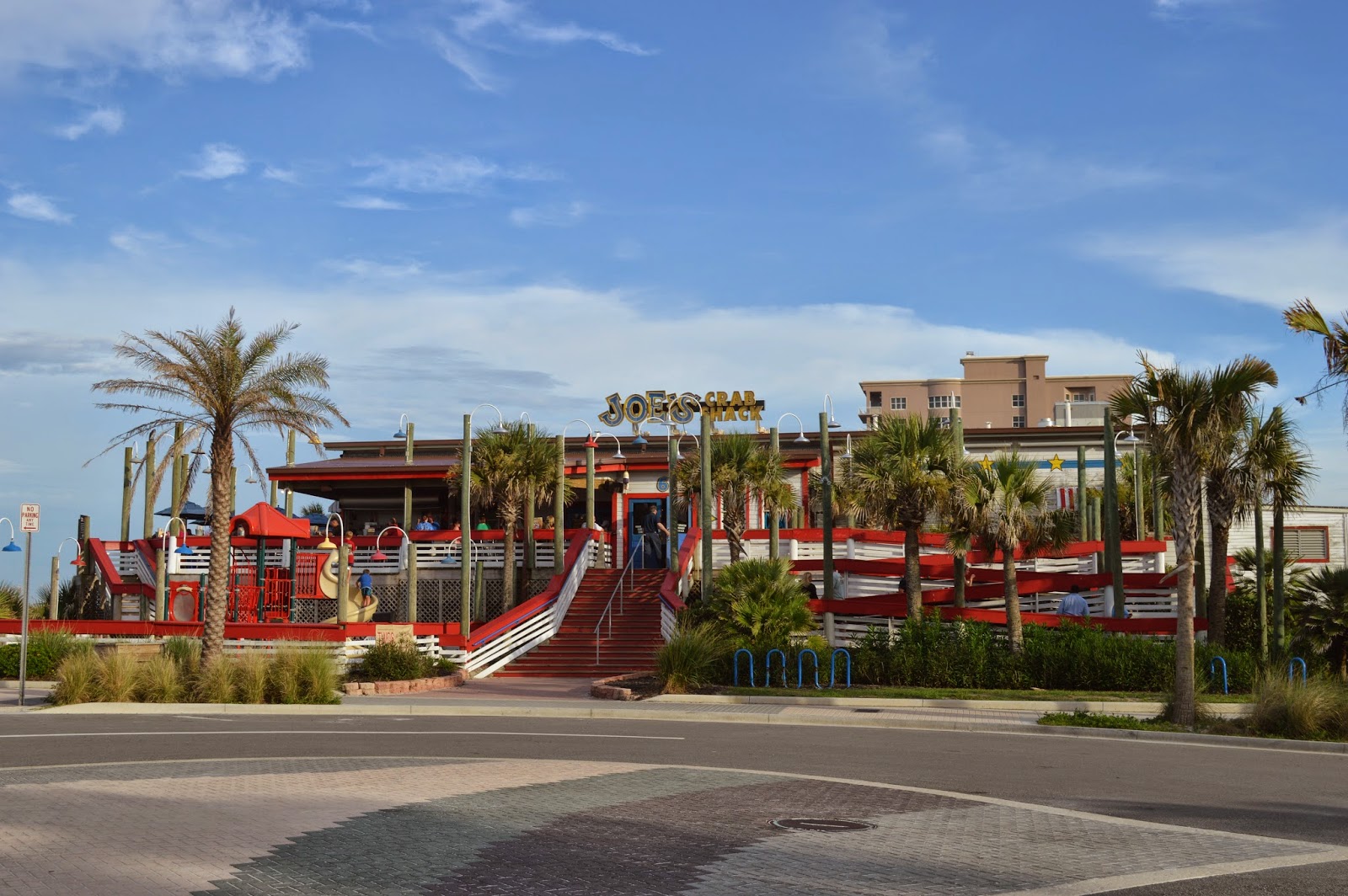 Eat at Joe's!!! (Joe's Crab Shack!!!) High Heels & Good Meals