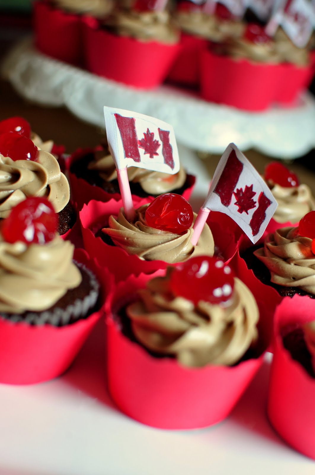 Canada+day+cupcakes
