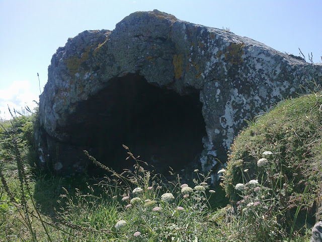 Cova do Ladrón en Oleiros