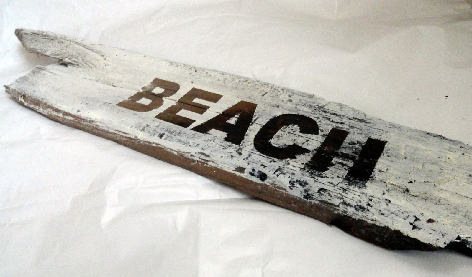 Driftwood signs tutorial - Rachel Teodoro