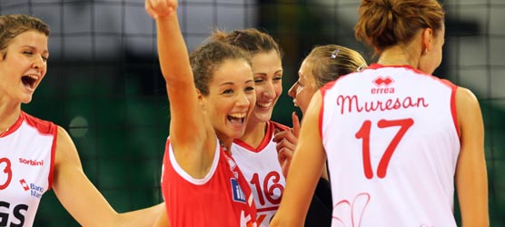 Vakifbank ganha do Besiktas por 3 a 0 durante a partida da Liga Turca de  Vôlei Feminino_