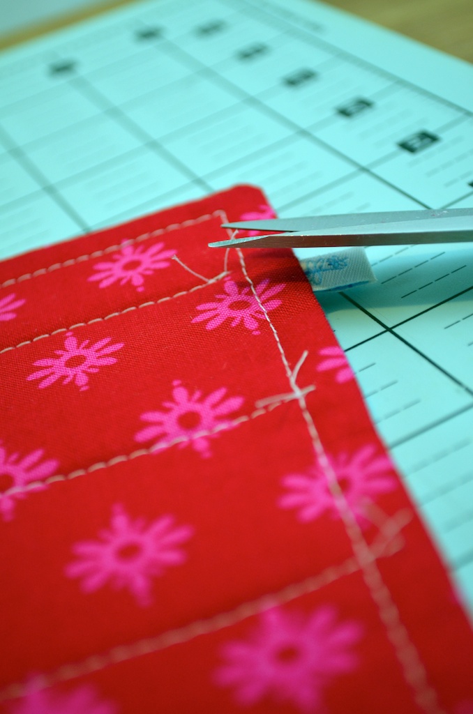Sewplicity TUTORIAL Quick & Easy, BindingLess Table Runner