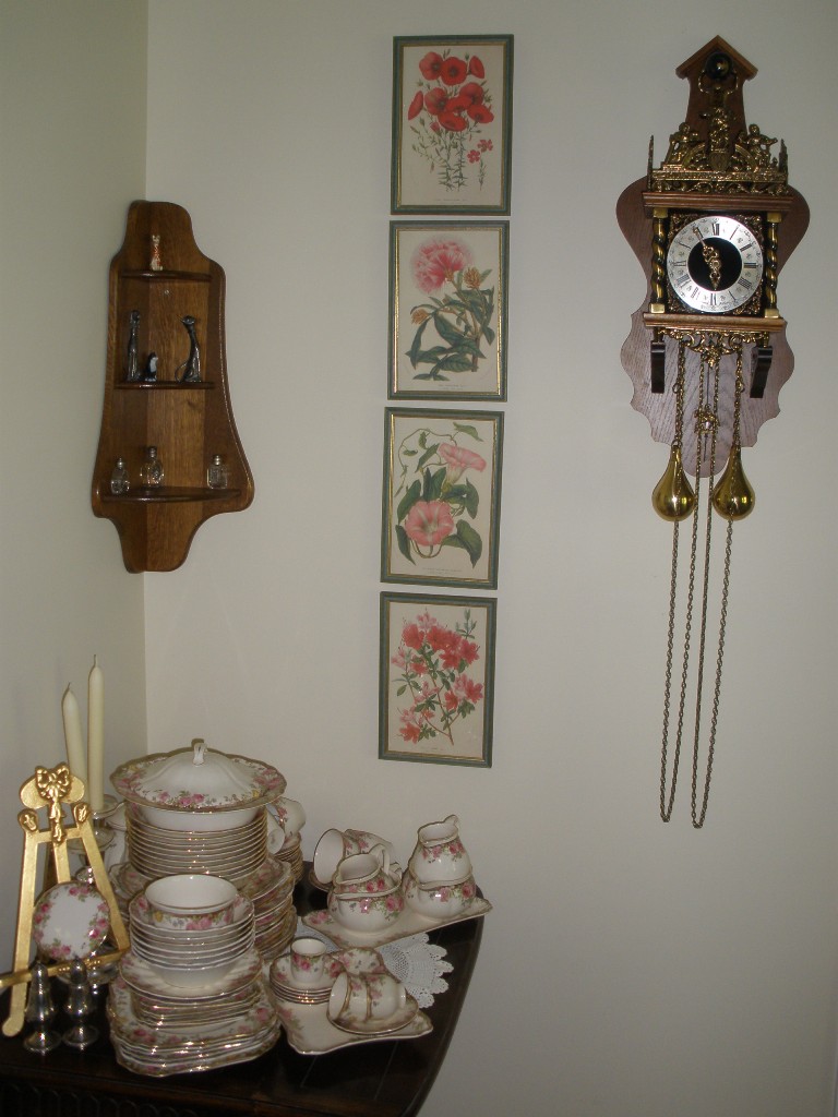 MARIETTE'S BACK TO BASICS {Our Dutch Atlas Zaanse Wall Clock in Oak}