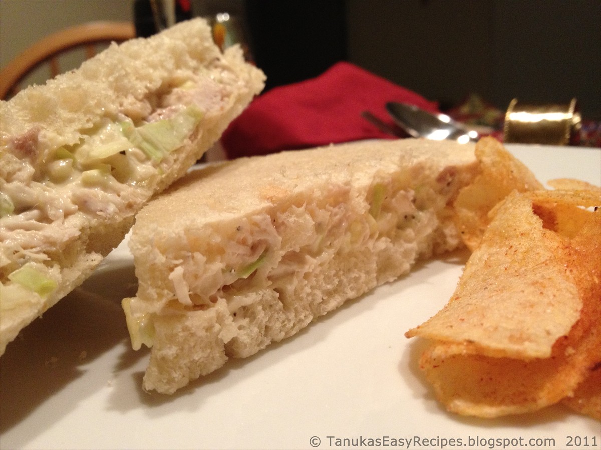 Tanuka's Easy Recipes YUMMY TUMMY CHICKEN SANDWICH