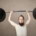 ¿Por qué tiemblan los músculos al hacer pesas?
