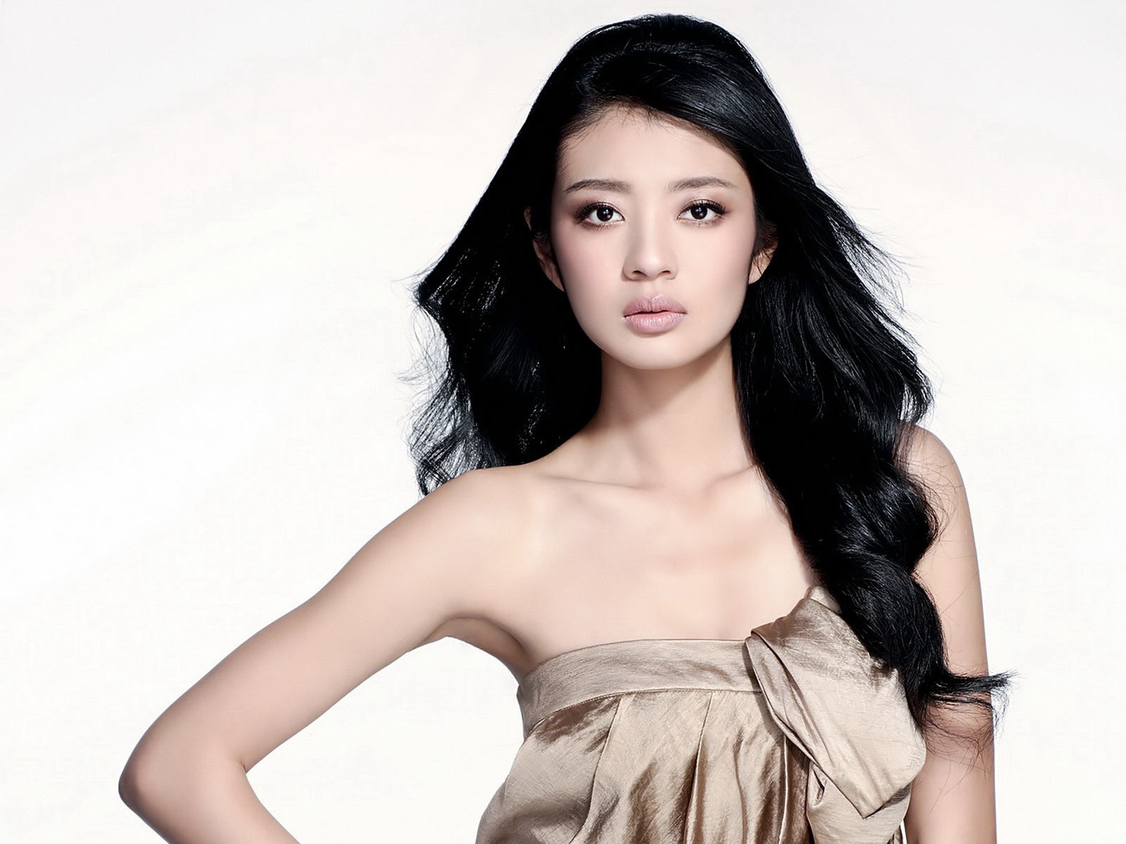 An Yi Xuan (Hollywood Star) | WALL PAPERS AND PHOTOS
