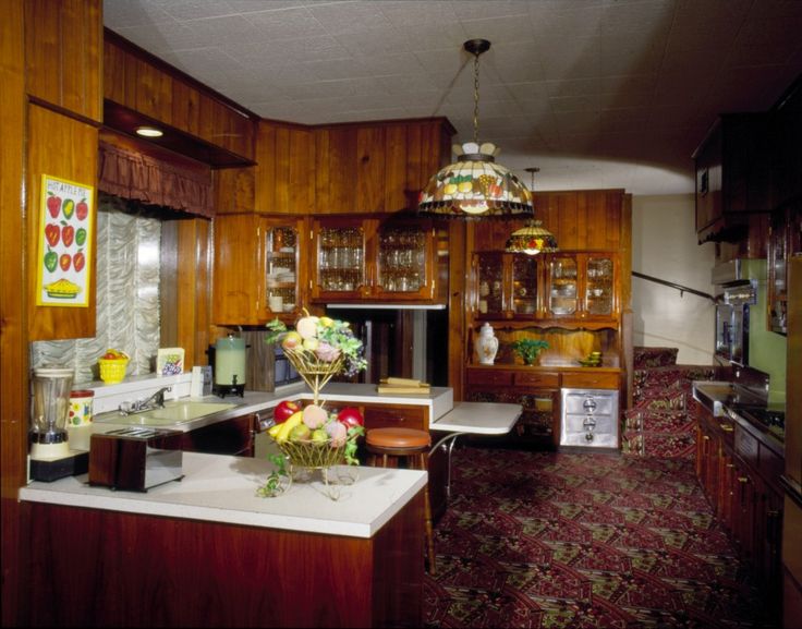 Crazy Shenanigans: Graceland: Dining Room & Kitchen Crazy Shenanigans: Graceland: Dining Room & Kitchen