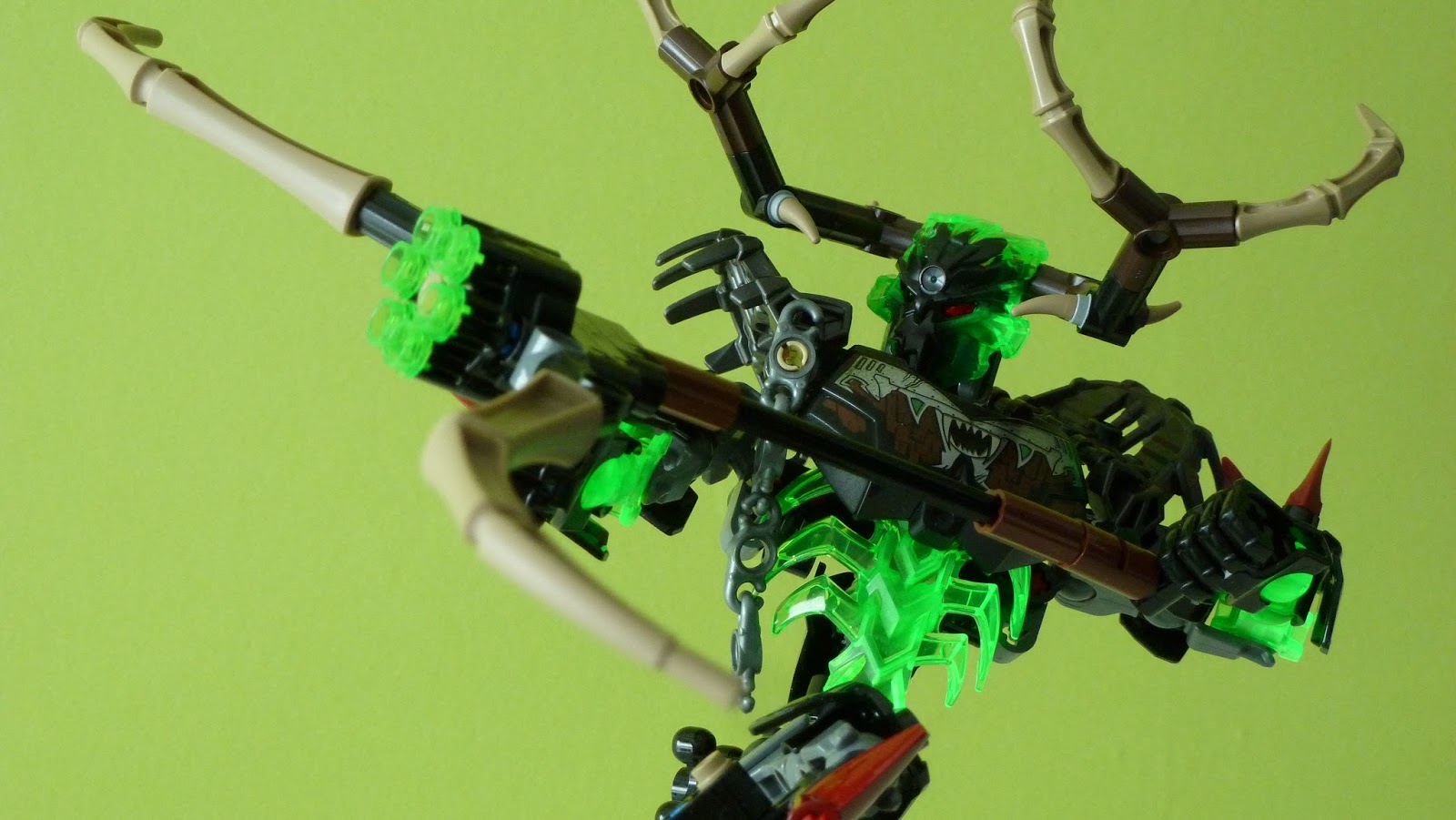 Lego Black light - #71310 Umarak the Hunter.