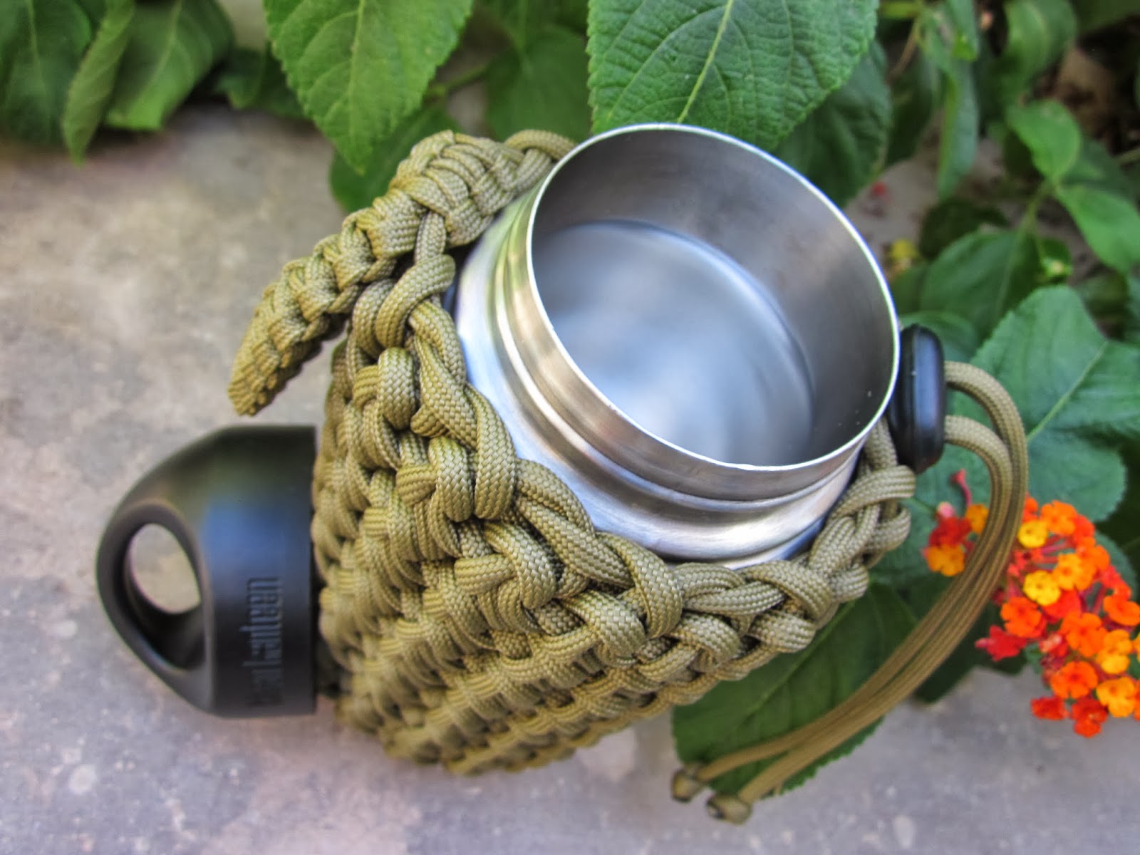 wearartbyjulie 12 oz. Klean Kanteen Bottle Holder in 550 Coyote Paracord