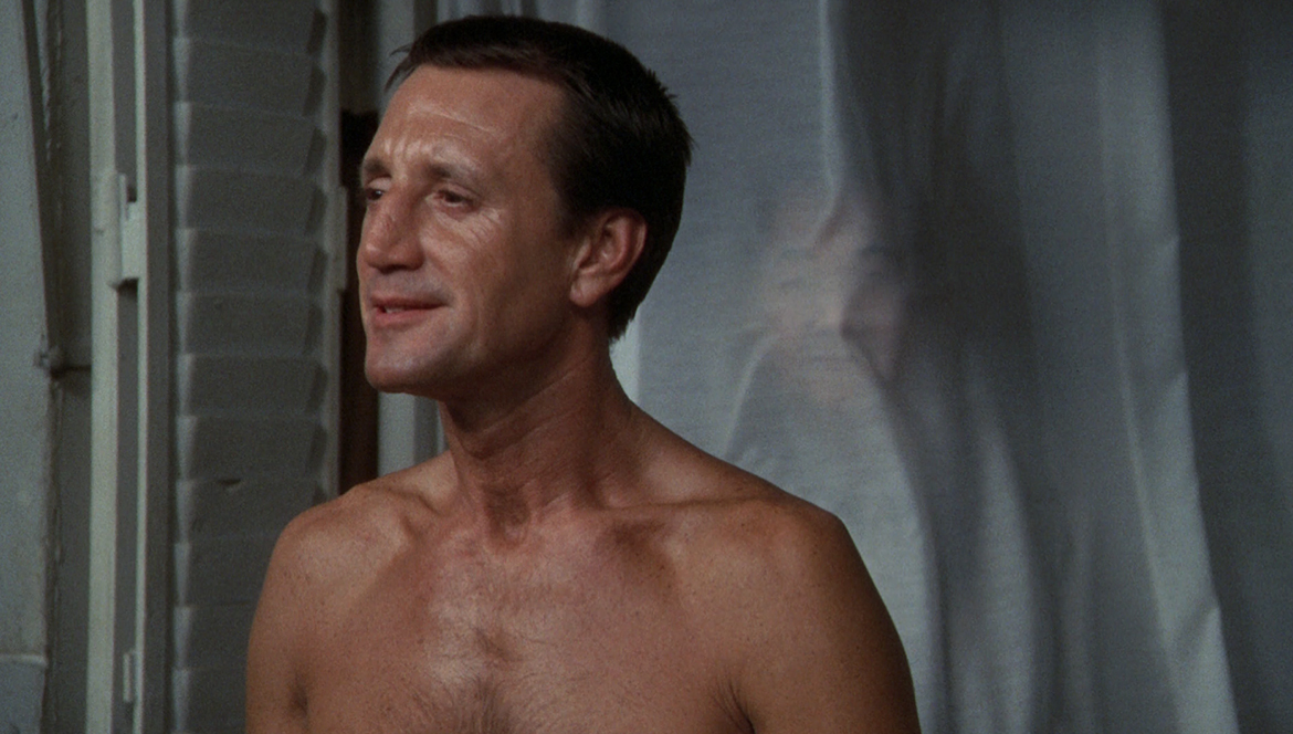 in character roy scheider so it begins in character roy scheider so it begins
