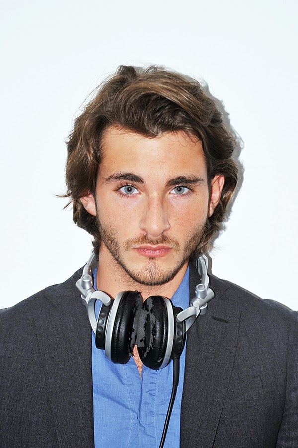 CYPRIEN LEYM DJ JONAS JONES