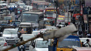 Traffic-block Traffic-block, Rain, Mangalore, Lorry, Air-ticket, Kumbala, Badiyadukka, Kasaragod, Manjeshwaram, Kerala News.