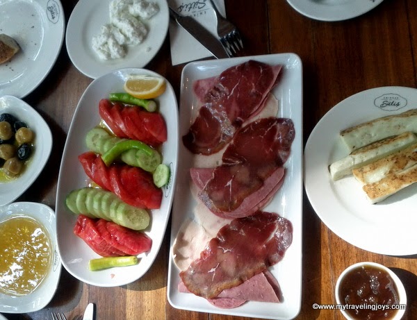 3 Favorite Cafes For Turkish Breakfast In Istanbul My Traveling Joys