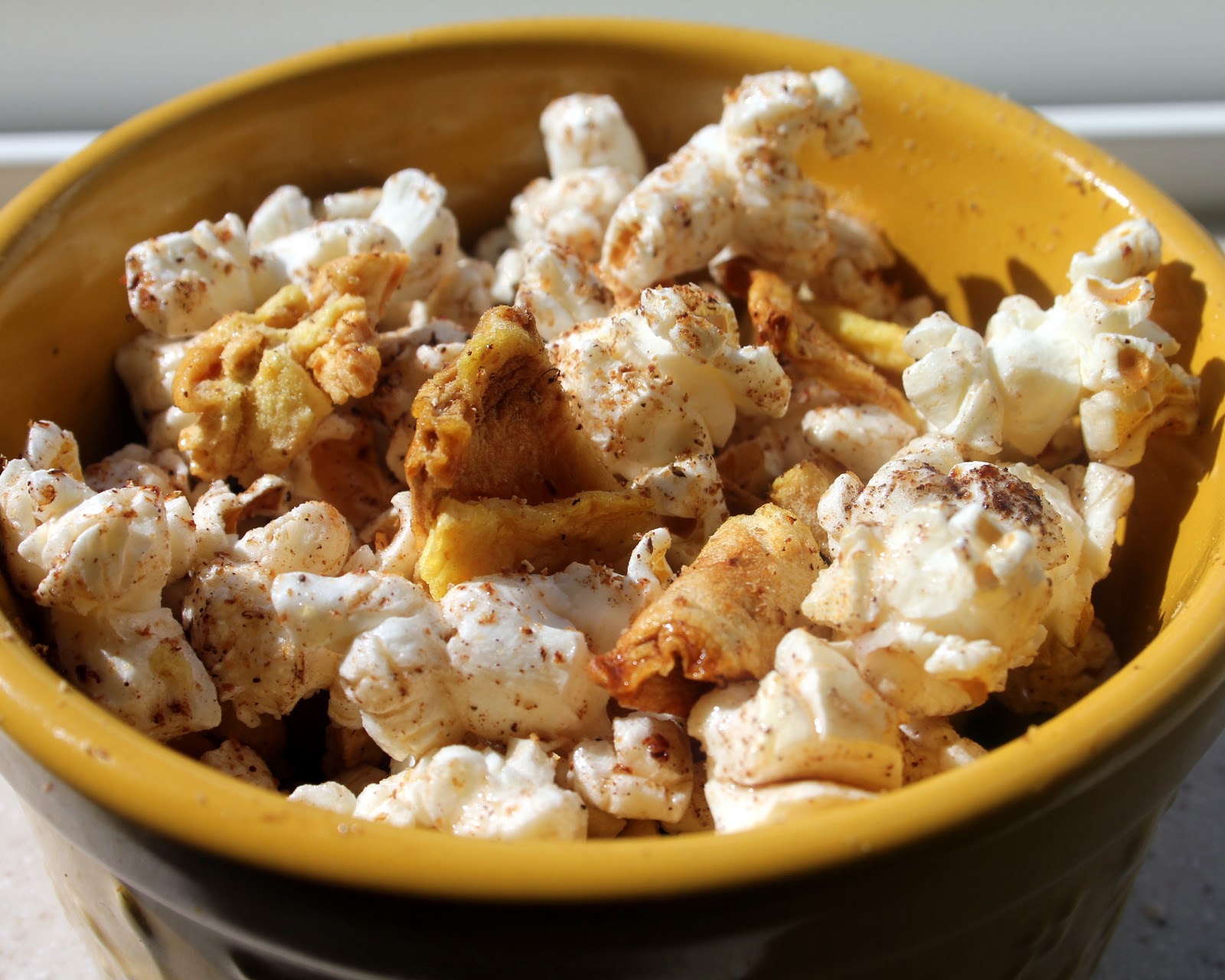 Grain Crazy Apple Pie Popcorn (healthy)