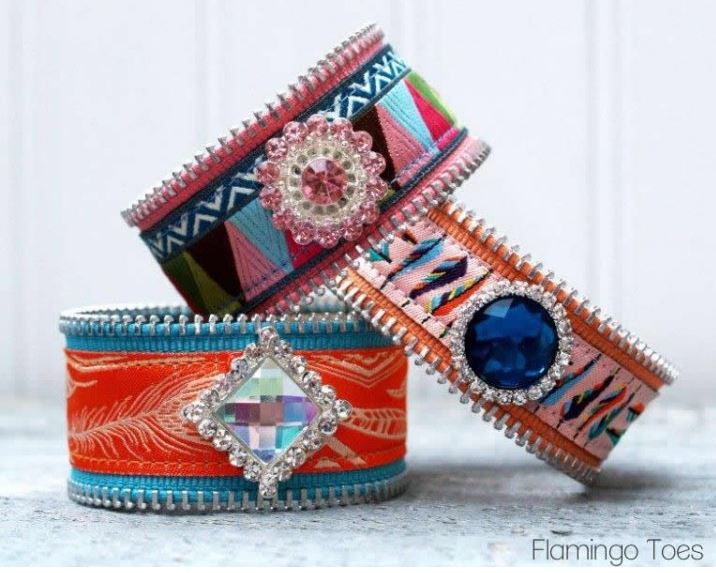Fun Zipper and Ribbon Bracelet Tutorial / The Beading Gem