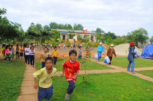 chung một tấm lòng áo ấm mùa đông đak ru