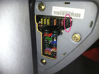 Car Audio Tips Tricks and How To's : 2002 Mercedes Benz G500 Switched Power