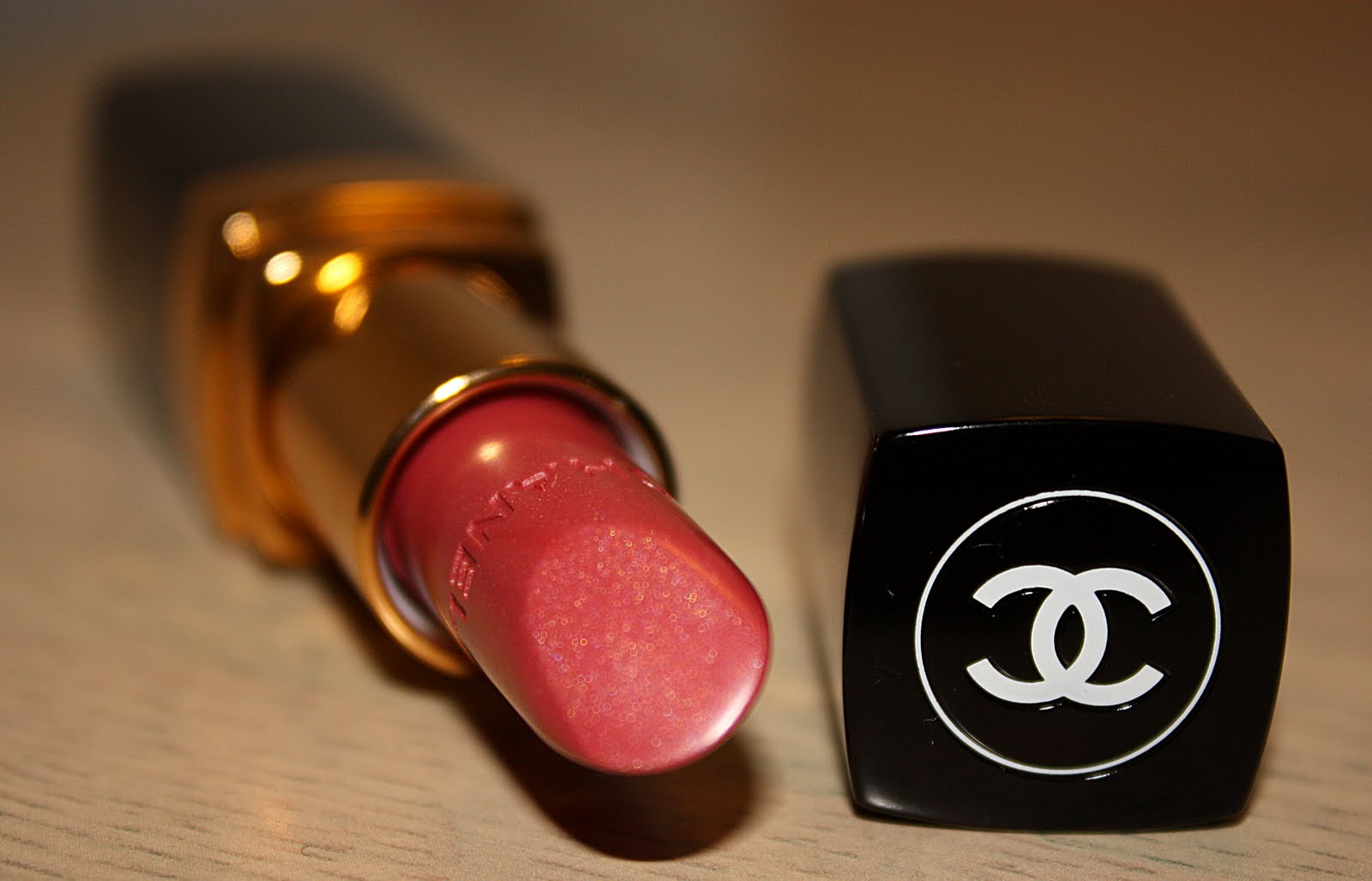Agnes Beauty Corner Review of Chanel Hydrating Créme Lip Colour!