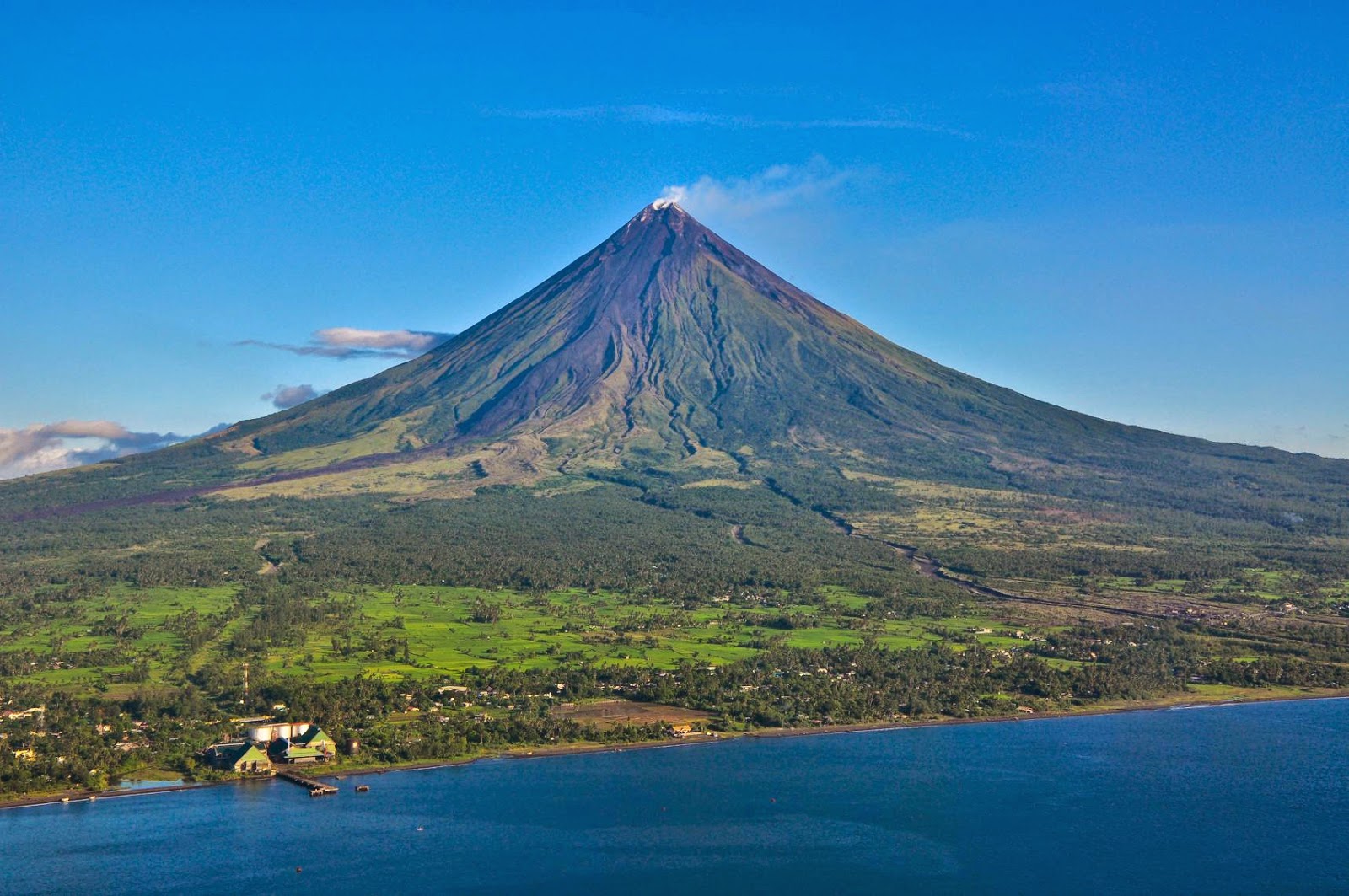 Paradise Beauty Mt. Mayon, Albay, Philippines