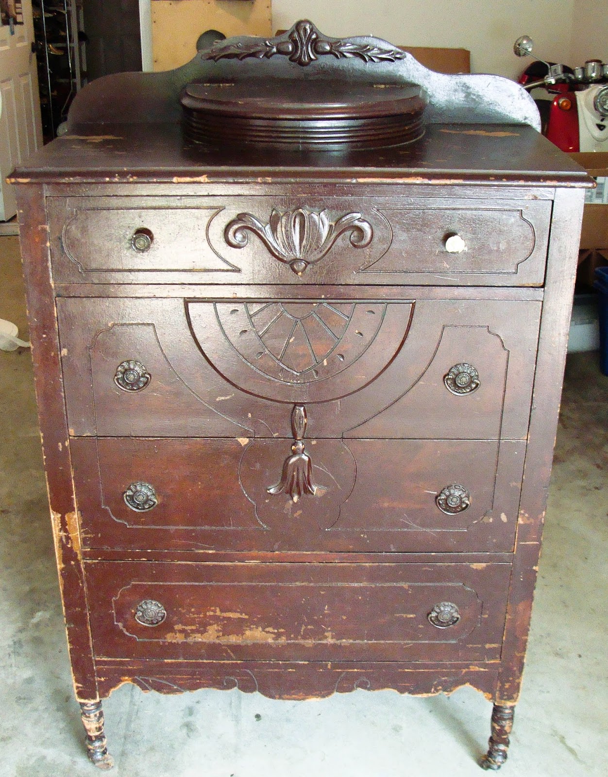 Acrewd Diy Nesty Antique Wooden Dresser