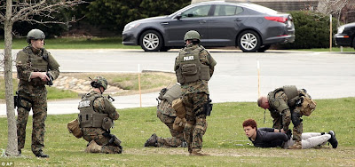 article-2311443-1964331C000005DC-444_964