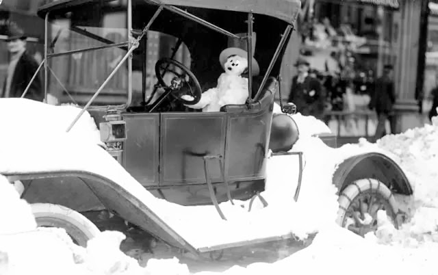 Winter Driving In The 1930s