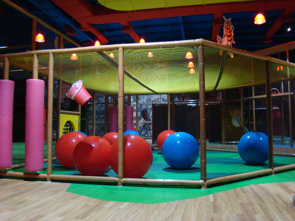 iPlayCo - Children's Indoor Playground Equipment: Largest Softplay