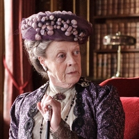 downton-abbey-violet-dowager-countess-of-grantham1-x-200.jpg