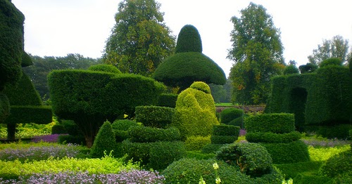 Famous English gardens visit: Topiary Garden at Levens Hall ~ English