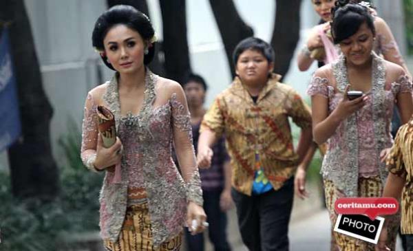 kebaya akad kutu baru 