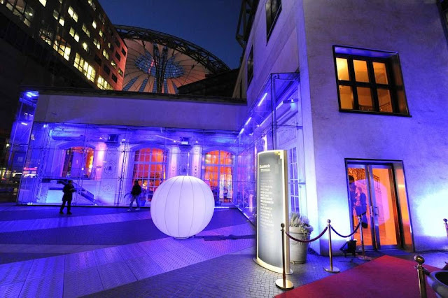 Barnimer Burgerpost Unterm Freien Himmel Margitta Machtig Zieht