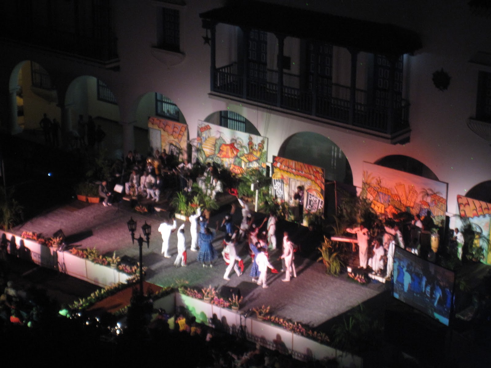 Cess and a suitcase A very Cuban New Year