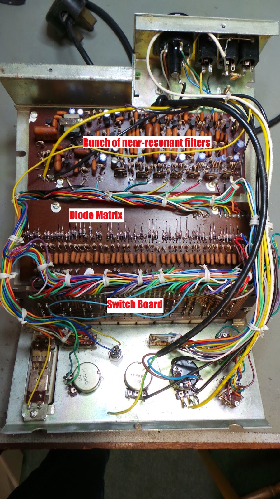Doz' Blog Univox SR55 Analogue Drum machine repairs. Minipops!