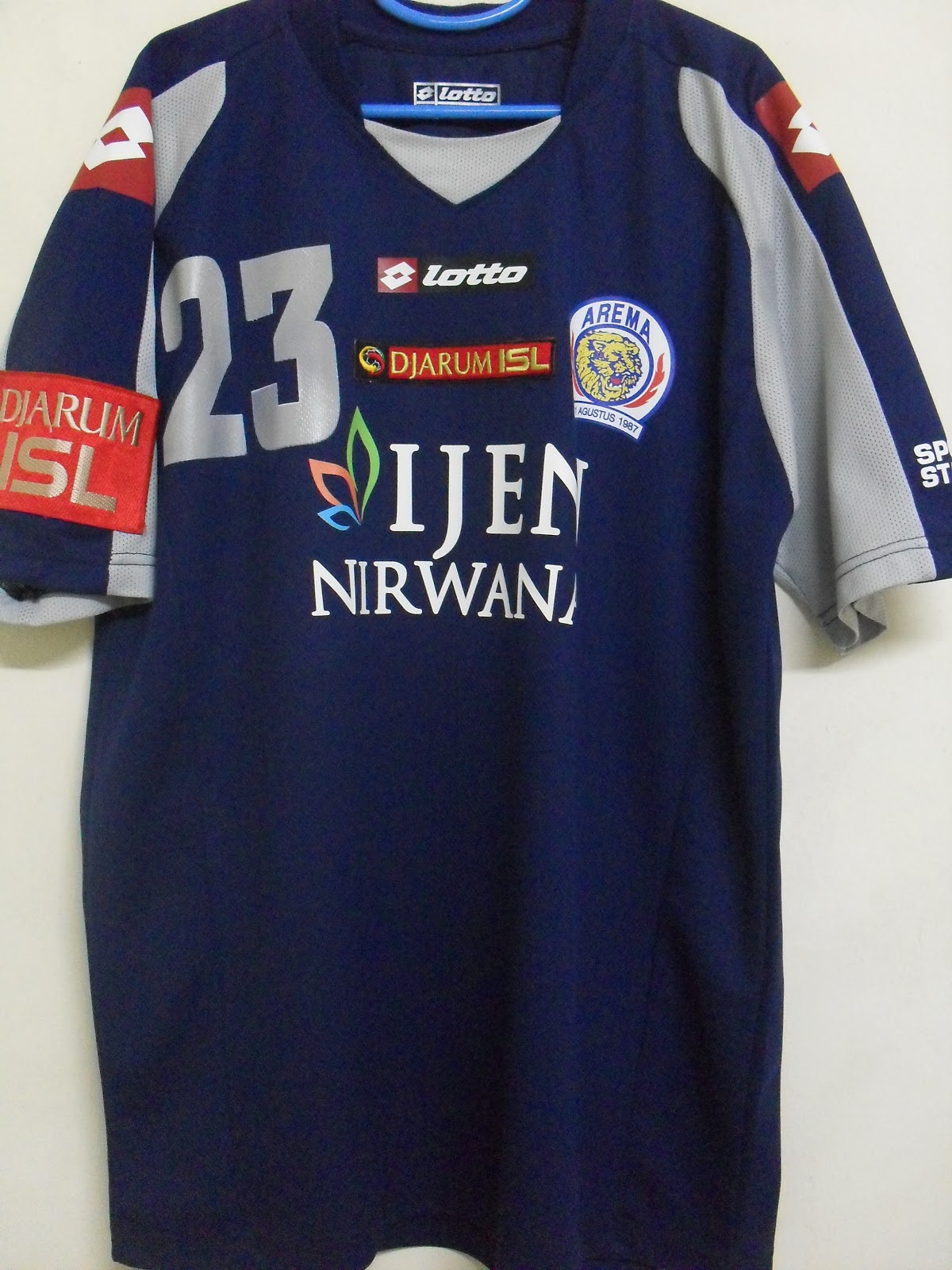 My Football Jersey Collections: #30 Arema Indonesia (Home, 2010-11 