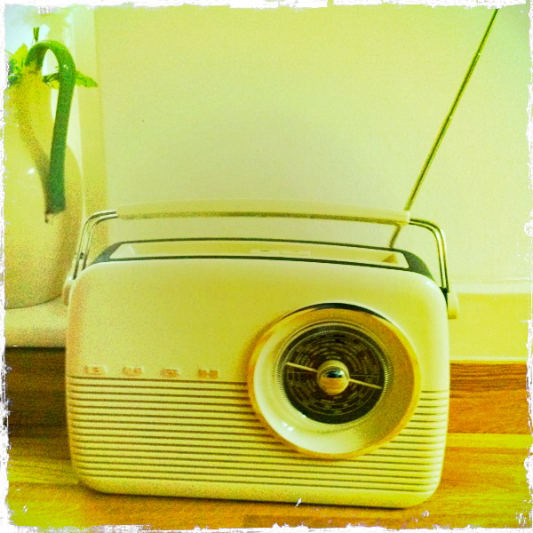 Bush Retro Radio