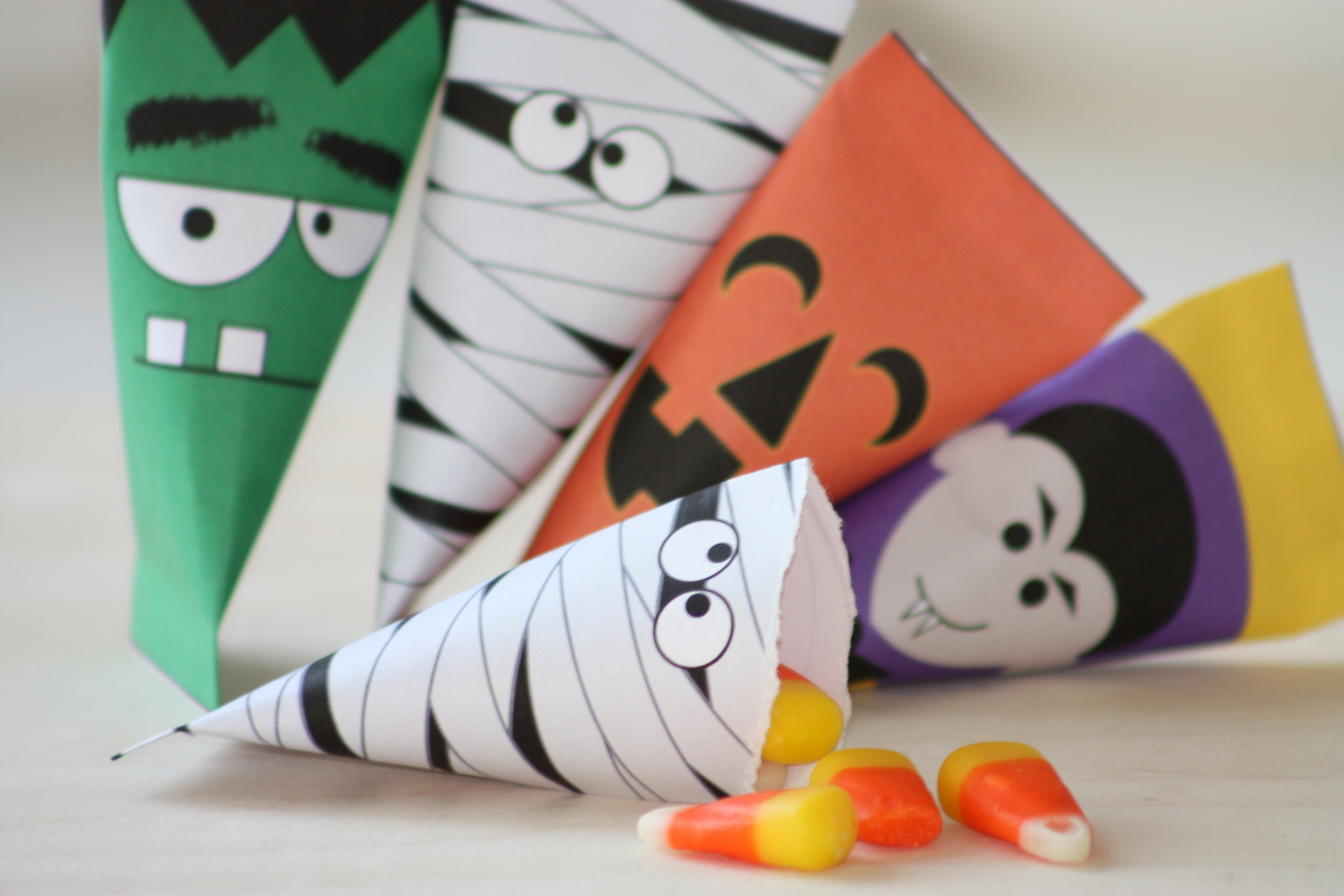 like a pretty petunia Halloween Treat Boxes